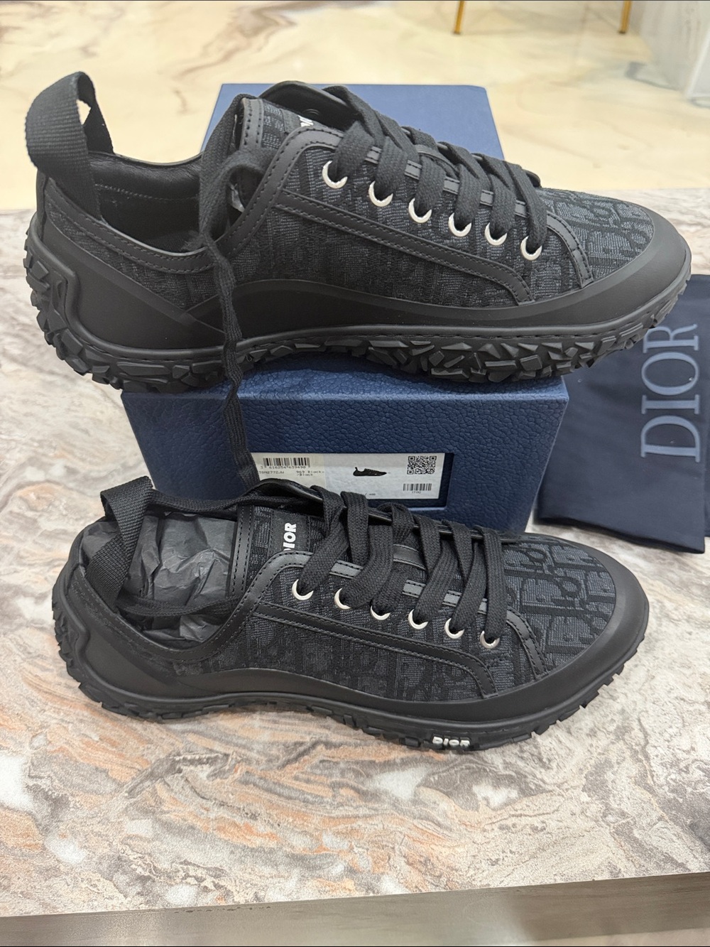 AUTHENTIC Dior Men’s Black Monogram Low-Top Sneakers UNWORN